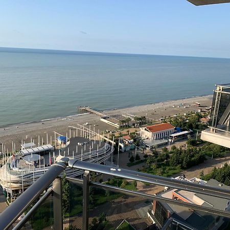 Orbi Sea Towers Apart Hotel Batumi Esterno foto