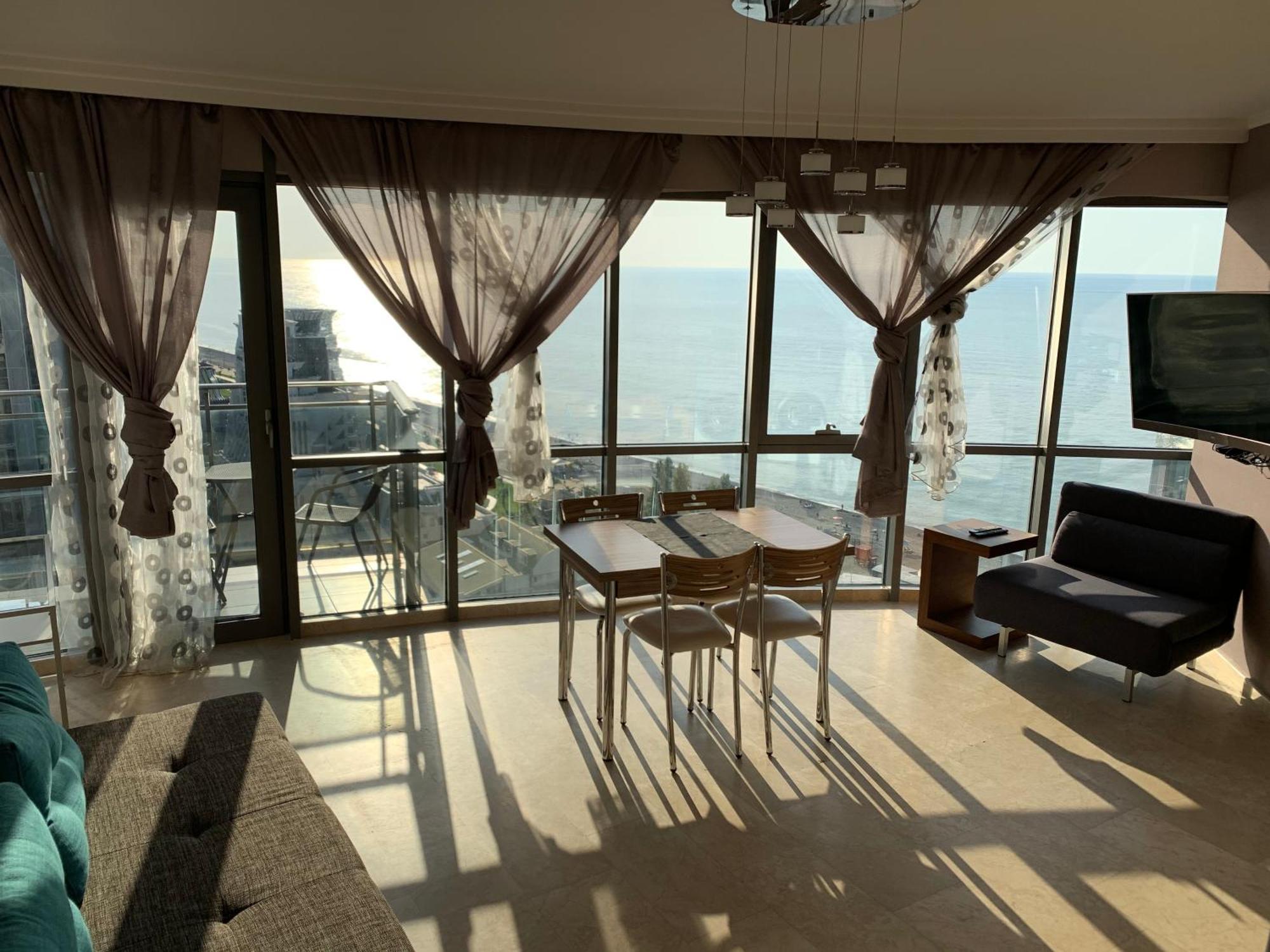 Orbi Sea Towers Apart Hotel Batumi Esterno foto