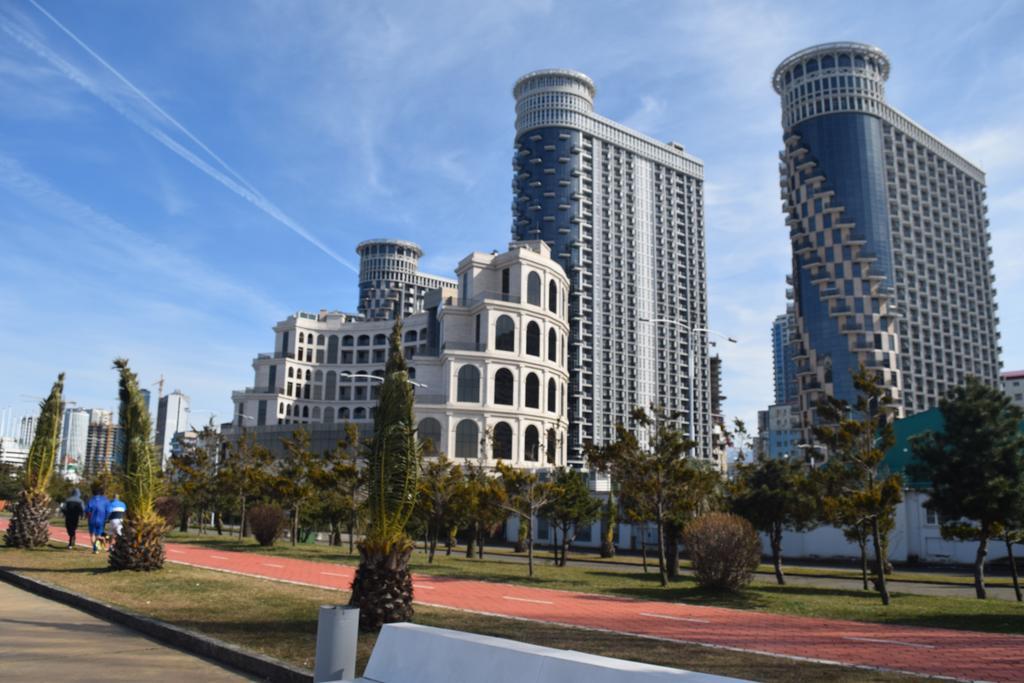 Orbi Sea Towers Apart Hotel Batumi Esterno foto