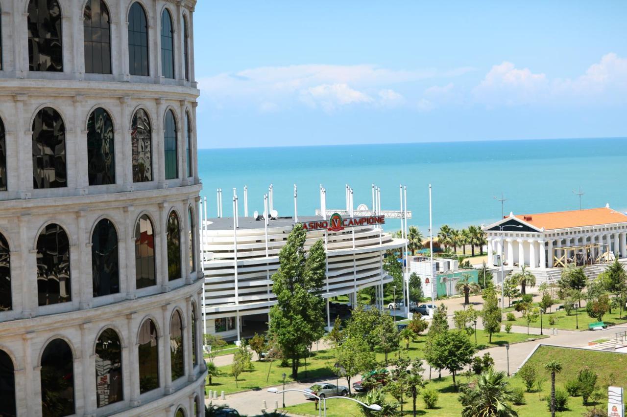 Orbi Sea Towers Apart Hotel Batumi Esterno foto